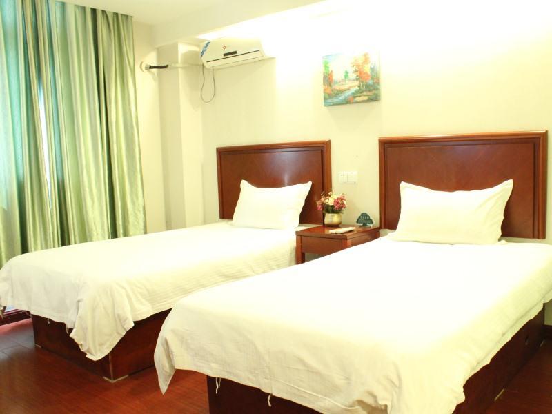 Greentree Alliance Shanghai Chongming Bayi Road Walking Street Hotel Exterior photo