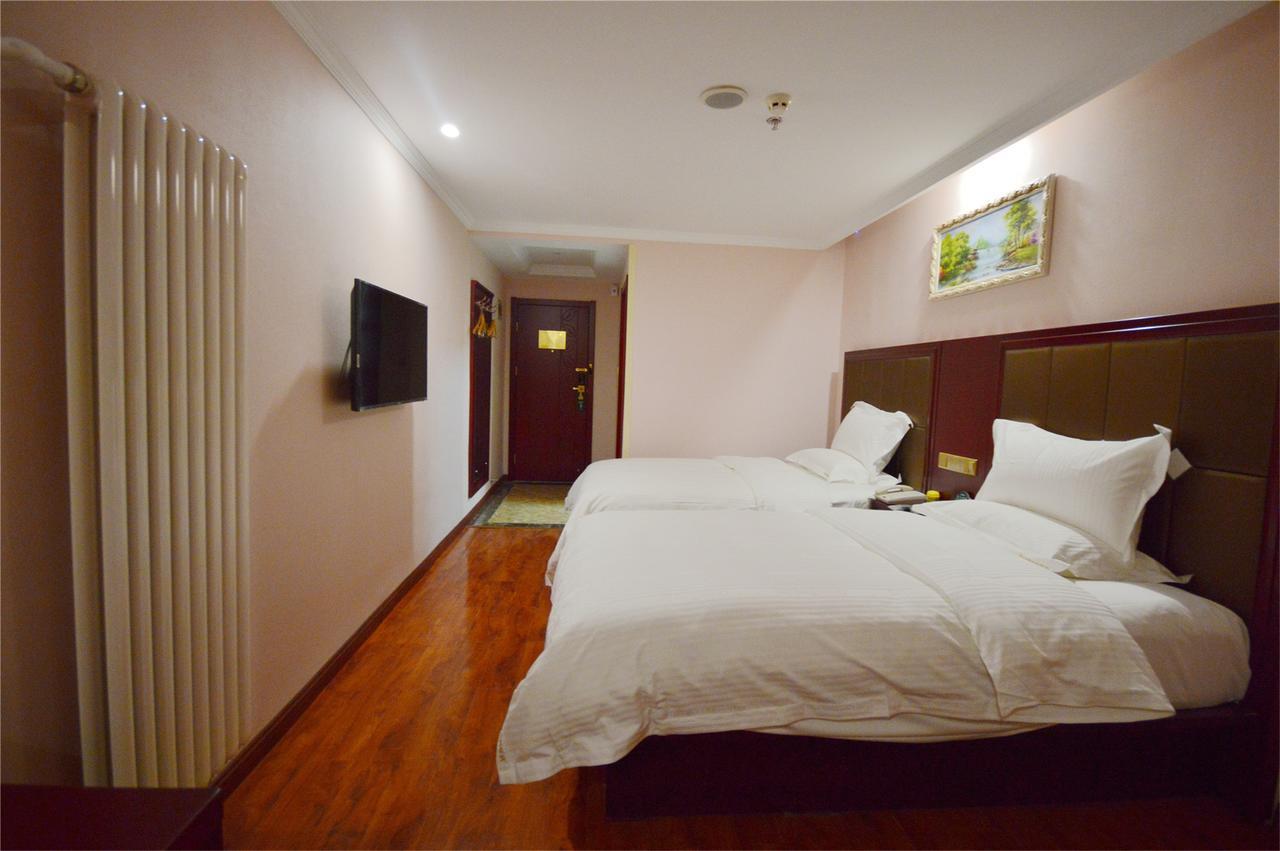 Greentree Alliance Shanghai Chongming Bayi Road Walking Street Hotel Exterior photo